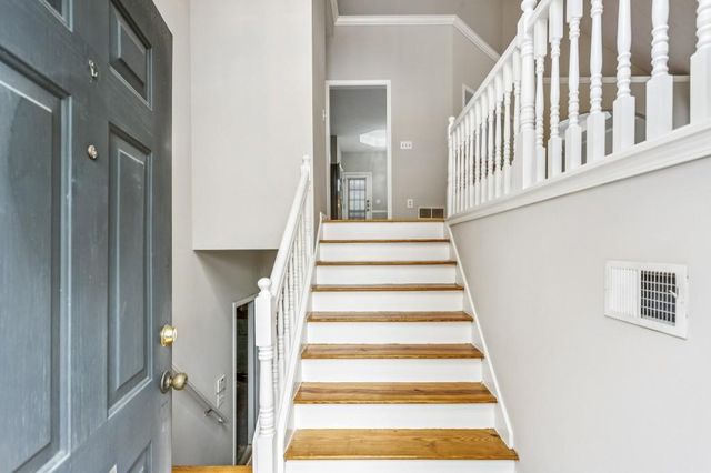 1762 Ascot NW Run, Acworth, GA 30102