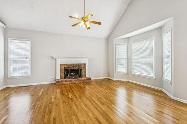 1762 Ascot NW Run, Acworth, GA 30102