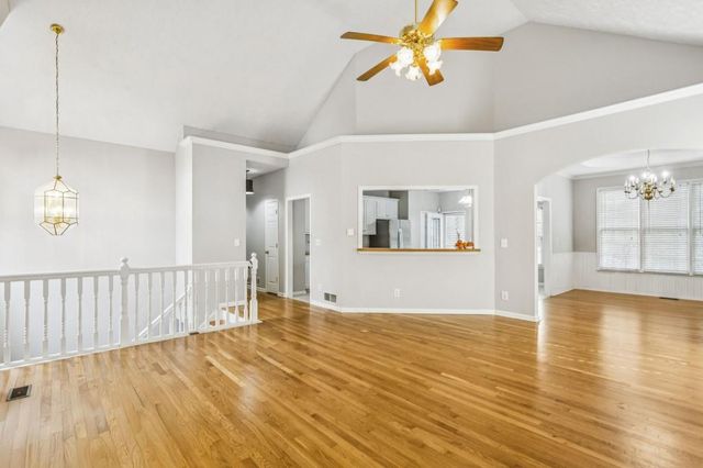 1762 Ascot NW Run, Acworth, GA 30102