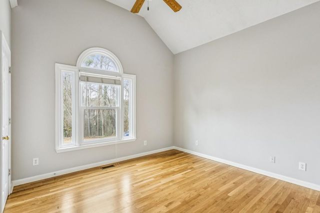 1762 Ascot NW Run, Acworth, GA 30102