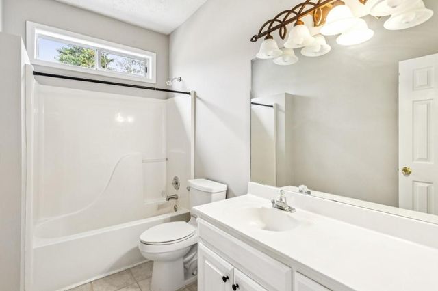 1762 Ascot NW Run, Acworth, GA 30102