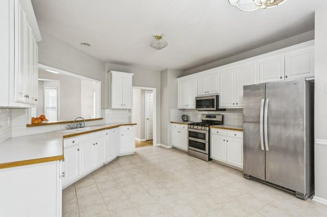 1762 Ascot NW Run, Acworth, GA 30102