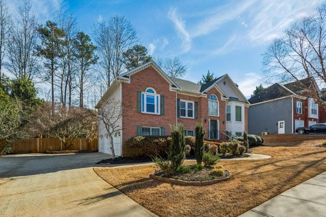 1762 Ascot NW Run, Acworth, GA 30102