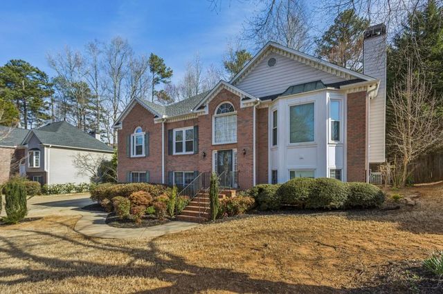 1762 Ascot NW Run, Acworth, GA 30102