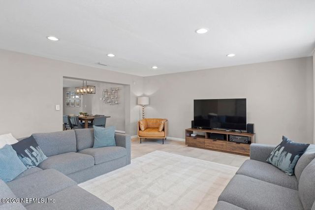 8048 ARGENTINE Drive W, Jacksonville, FL 32217