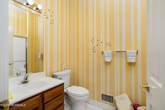 54 Bunker Hill Drive, Allentown, NJ 08501