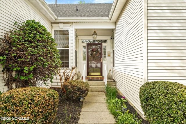 54 Bunker Hill Drive, Allentown, NJ 08501