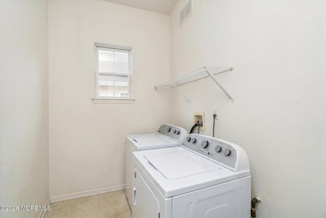 54 Bunker Hill Drive, Allentown, NJ 08501