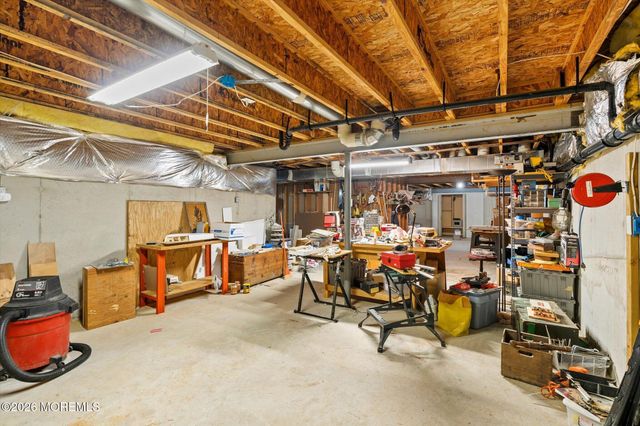 54 Bunker Hill Drive, Allentown, NJ 08501