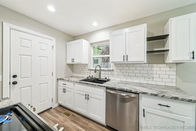 602 S Sunset Drive, Claremore, OK 74017