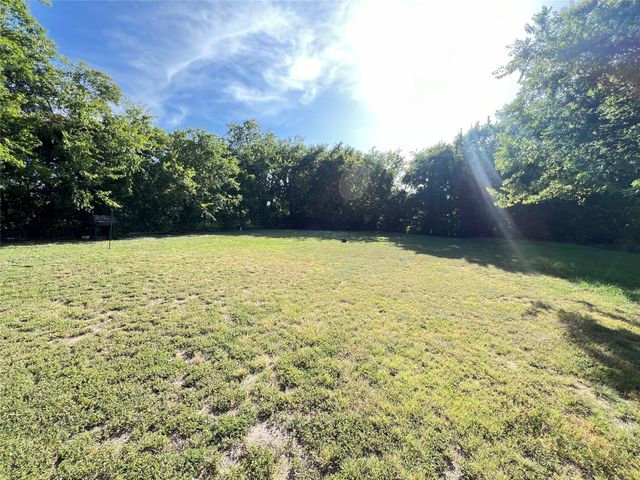 219 Church Street, Desoto, TX 75115