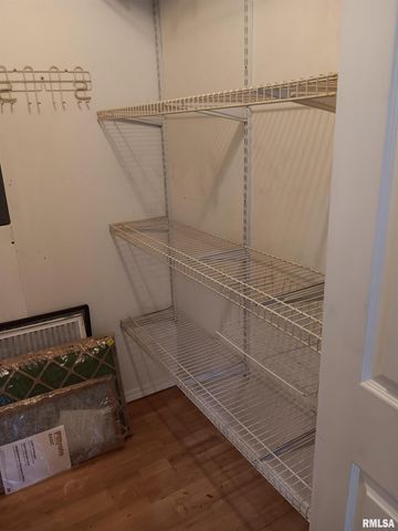 1935 ELM Street, Murphysboro, IL 62966