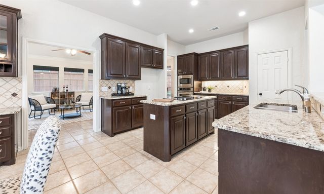 2101 Fleming Drive, Mckinney, TX 75072