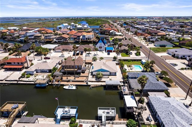 13853 Topsail St, Corpus Christi, TX 78418