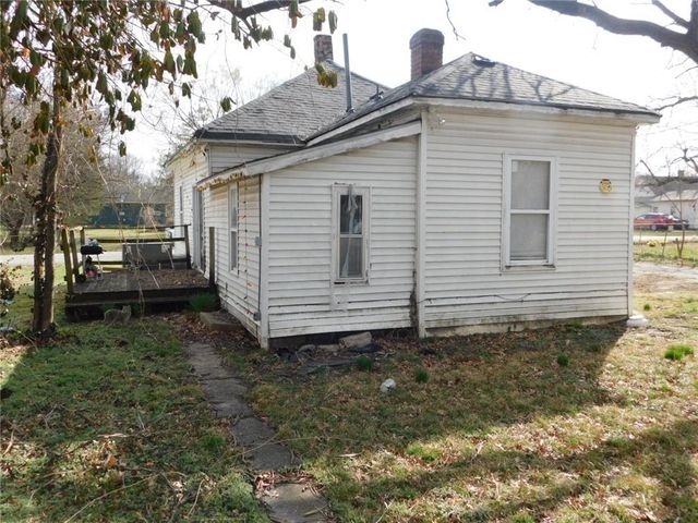 305 E Forest Street, Pittsburg, KS 66762