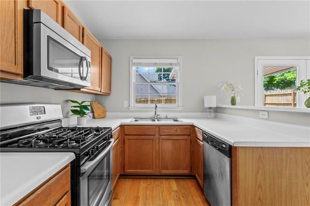2771 Royal Bluff, Decatur, GA 30030