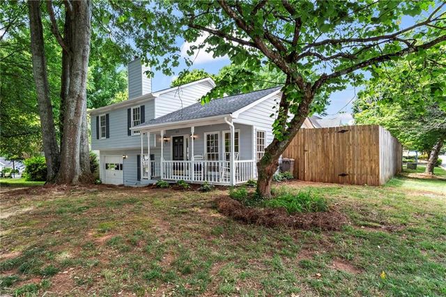 2771 Royal Bluff, Decatur, GA 30030
