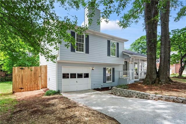 2771 Royal Bluff, Decatur, GA 30030