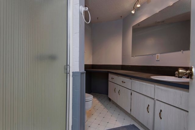 5735 S Farm Rd 137, Springfield, MO 65810