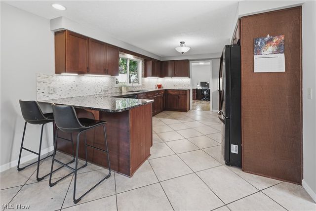 1251 Grenada Drive NE, Canton, OH 44714