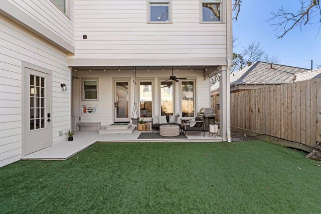 425 Byrne Street, Houston, TX 77009