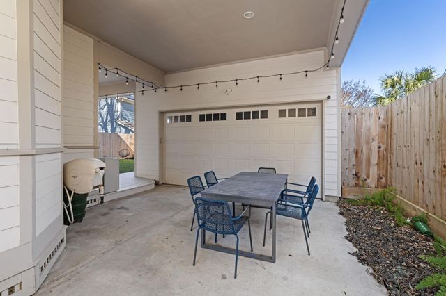 425 Byrne Street, Houston, TX 77009