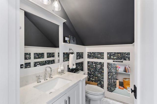 425 Byrne Street, Houston, TX 77009