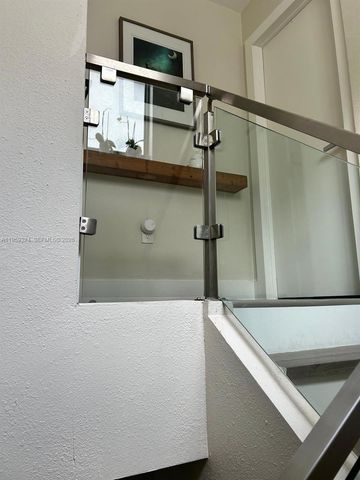 3538 SW 17th St 1B, Miami, FL 33145