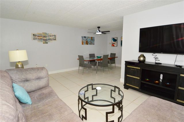 12760 INDIAN ROCKS ROAD 555, Largo, FL 33774