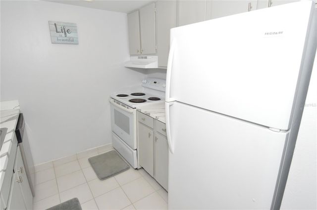 12760 INDIAN ROCKS ROAD 555, Largo, FL 33774