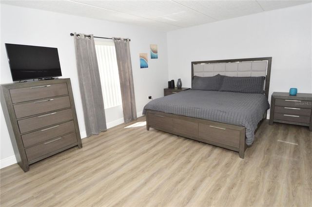 12760 INDIAN ROCKS ROAD 555, Largo, FL 33774