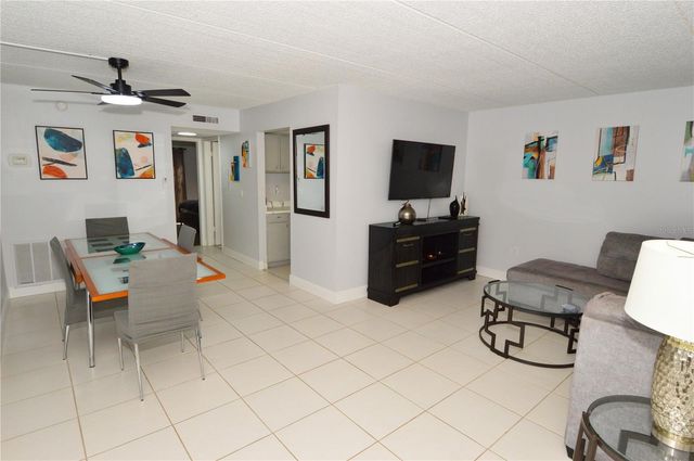 12760 INDIAN ROCKS ROAD 555, Largo, FL 33774