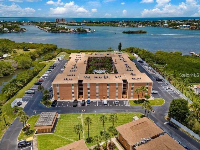 12760 INDIAN ROCKS ROAD 555, Largo, FL 33774