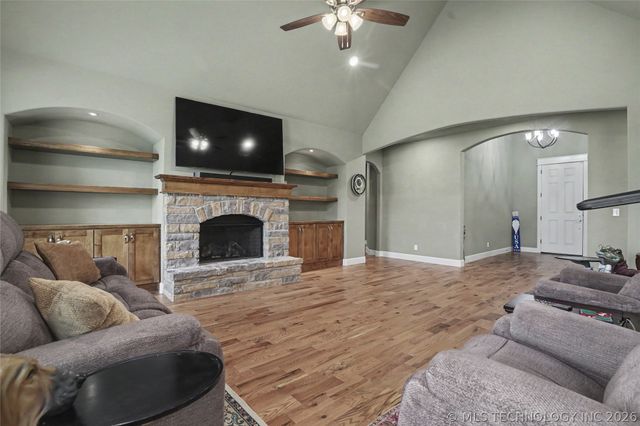 8331 N 149th East Avenue, Owasso, OK 74055