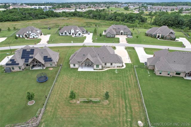 8331 N 149th East Avenue, Owasso, OK 74055