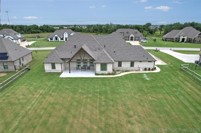 8331 N 149th East Avenue, Owasso, OK 74055