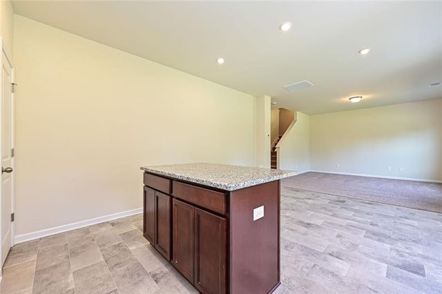 810 Kensington Street, Kingston, GA 30145