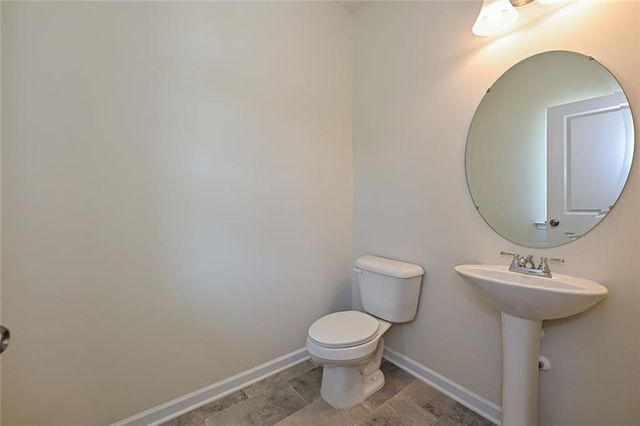 810 Kensington Street, Kingston, GA 30145