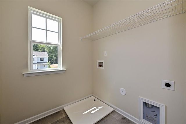 810 Kensington Street, Kingston, GA 30145