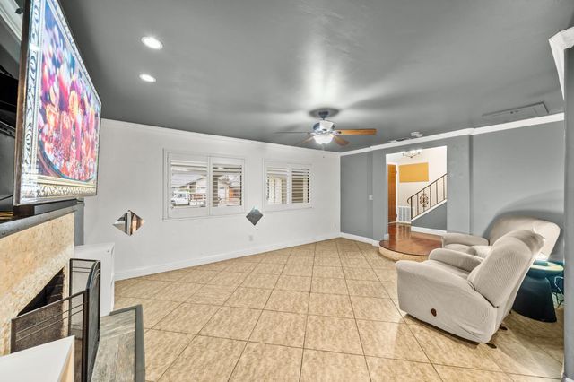 8048 Renton Way, Sacramento, CA 95828