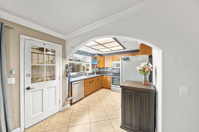 8048 Renton Way, Sacramento, CA 95828