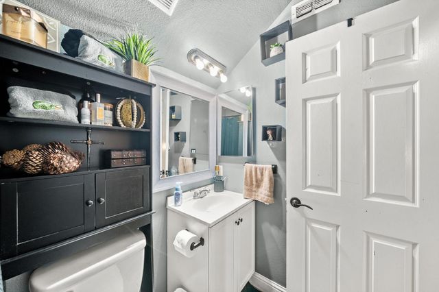 8048 Renton Way, Sacramento, CA 95828