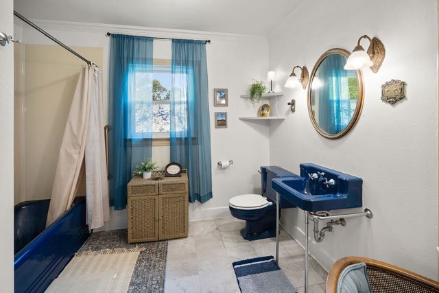 327 N Ponsard Street, Troup, TX 75789