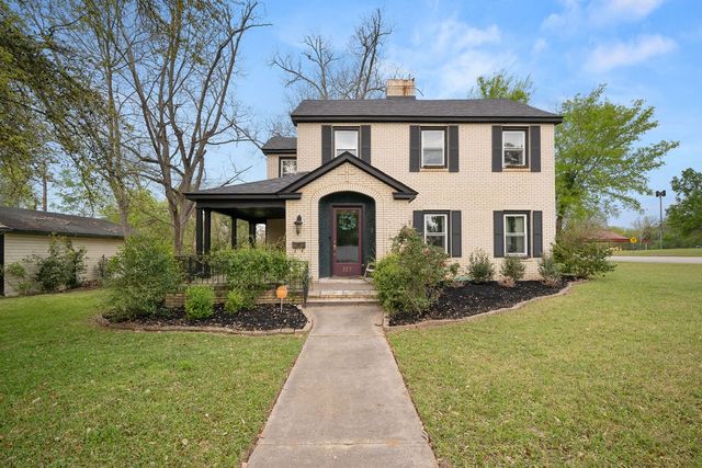 327 N Ponsard Street, Troup, TX 75789