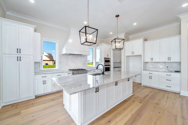 111 Stella Drive, Thibodaux, LA 70301