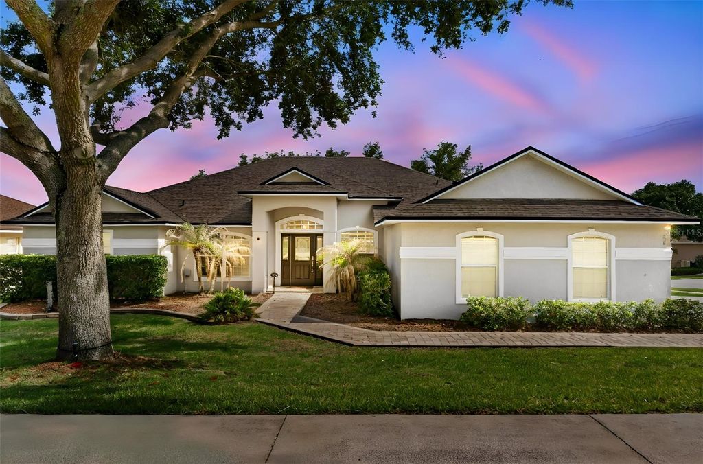 180 COMPASS ROSE DRIVE, Groveland, FL 34736