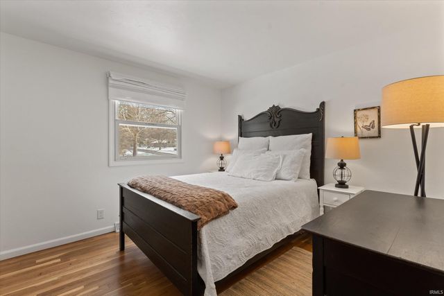 52567 Heatherfield Drive, South Bend, IN 46637