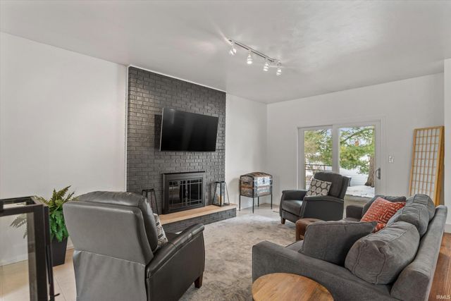 52567 Heatherfield Drive, South Bend, IN 46637