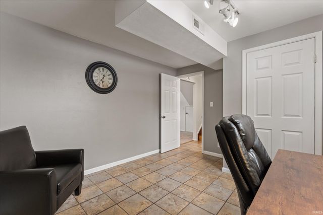 52567 Heatherfield Drive, South Bend, IN 46637