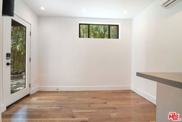 2553 Glen Green Street, Los Angeles, CA 90068